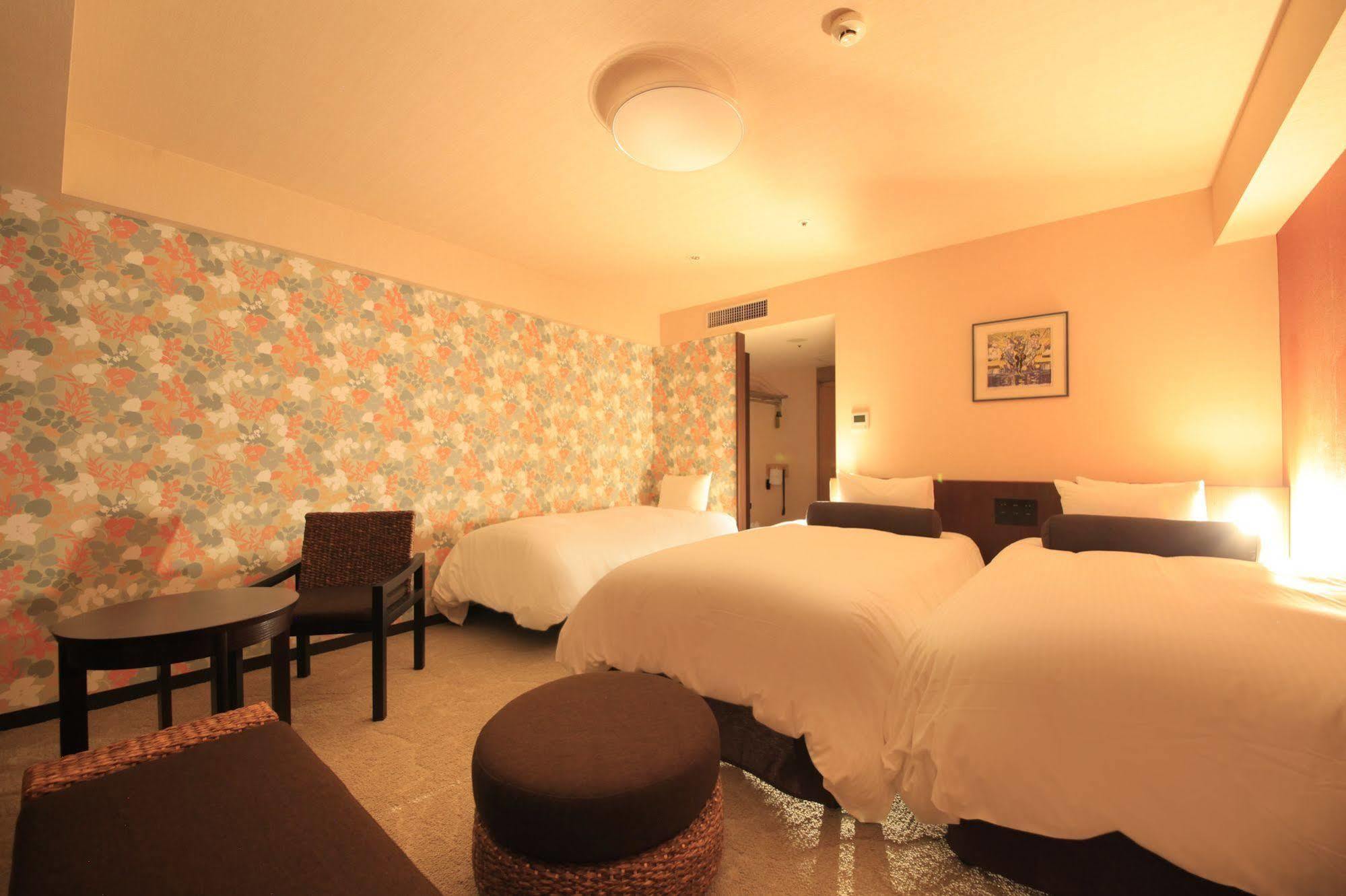 Richmond Hotel Naha Kumoji Kültér fotó